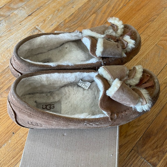 UGG Chestnut Shearling Moccasin Slippers - Picture 3 of 5